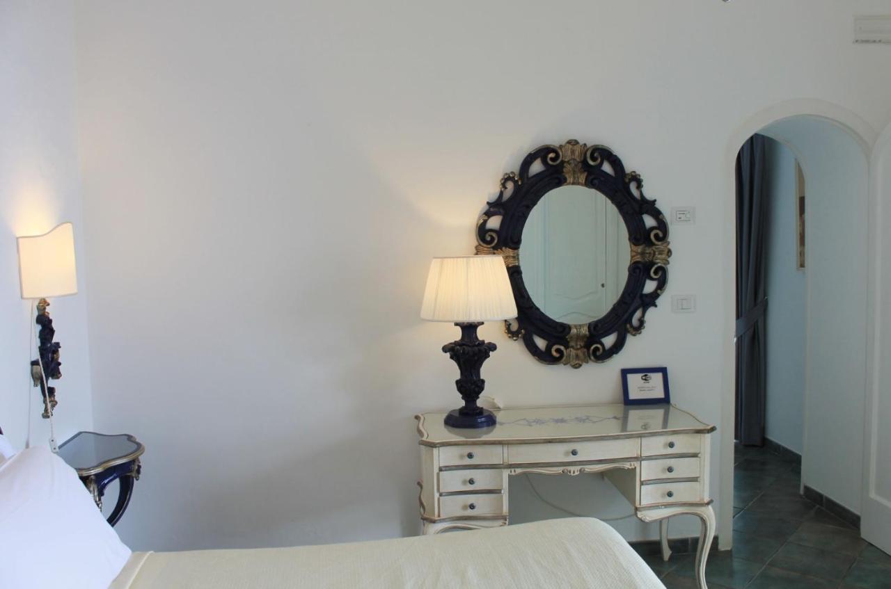 Queen View Apartment - No Kitchen Позитано Екстериор снимка
