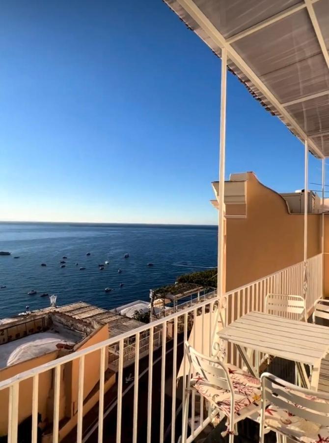 Queen View Apartment - No Kitchen Позитано Екстериор снимка